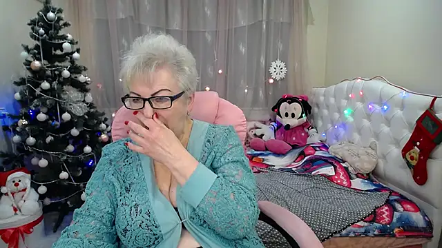 KayleSmoll online show from 31, 12, 2024