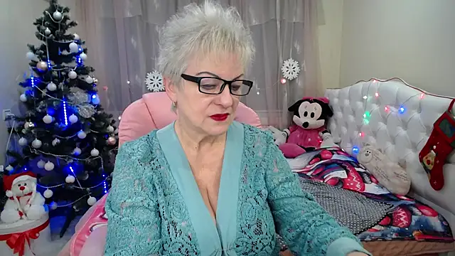 KayleSmoll online show from 3, 1, 2025
