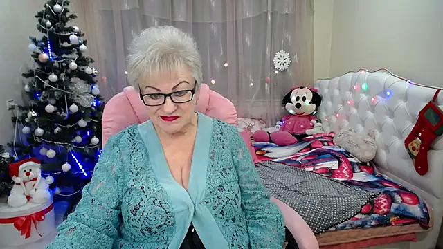 KayleSmoll online show from 14, 1, 2025