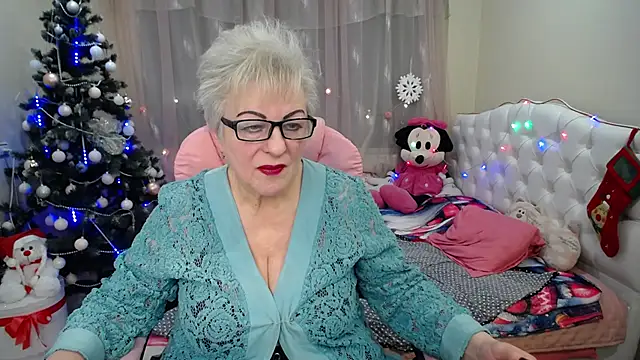 KayleSmoll online show from 18, 1, 2025