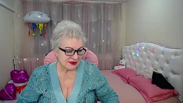 KayleSmoll online show from 24, 1, 2025