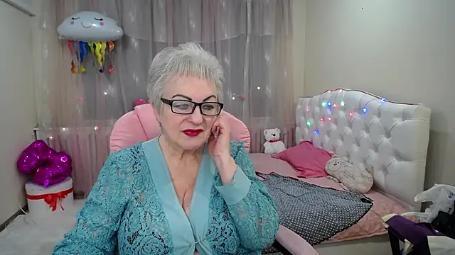 KayleSmoll online show from 30, 1, 2025