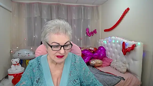KayleSmoll online show from 31, 1, 2025
