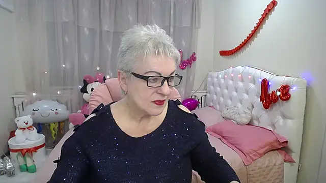 KayleSmoll online show from 12, 3, 2025