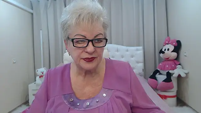 KayleSmoll online show from 3, 3, 2026