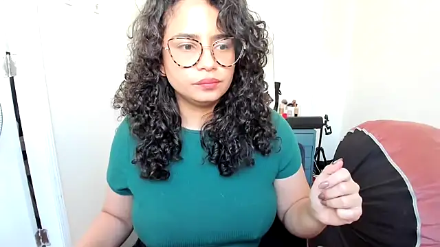 cinnamon rosa online show from 22, 2, 2025