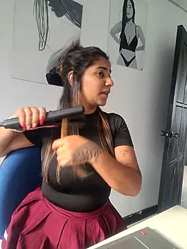 Snapshot of Sofythom1 chatting on 18, 10, 2025 Sofythom1 online show from 18, 10, 2025