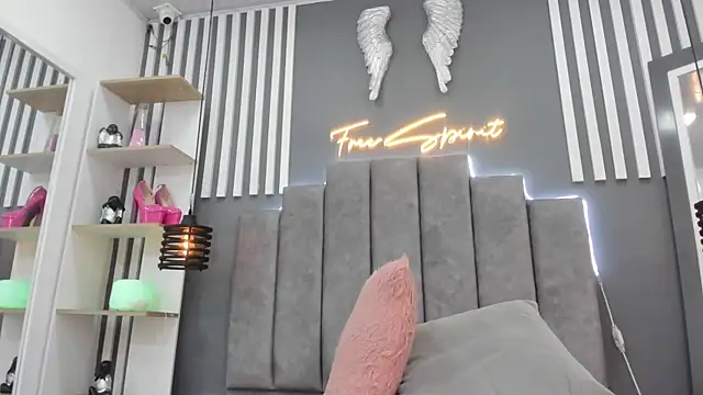 Snapshot of sofia_hills chatting on 15, 3, 2025 sofia hills online show from 15, 3, 2025