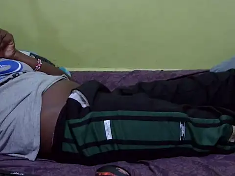 Snapshot of QUEEN-LIZ chatting on 10, 10, 2025 QUEEN-LIZ online show from 10, 10, 2025