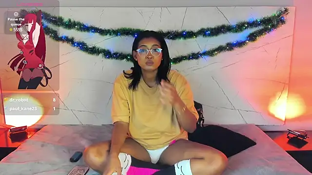 Snapshot of LAYLATAYLOR_ chatting on 11, 12, 2024 LAYLATAYLOR online show from 11, 12, 2024