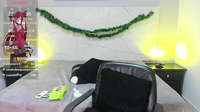 Snapshot of LAYLATAYLOR_ chatting on 14, 12, 2024 LAYLATAYLOR online show from 14, 12, 2024