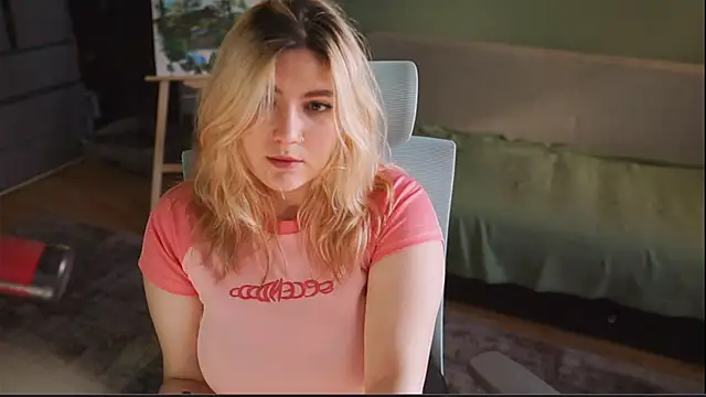 Xanthey online show from 19, 2, 2025