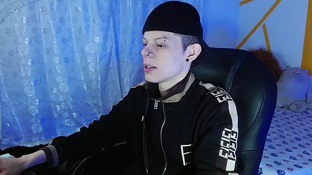 Snapshot of Matthew_Boy_ chatting on 19, 12, 2024 Matthew Boy online show from 19, 12, 2024