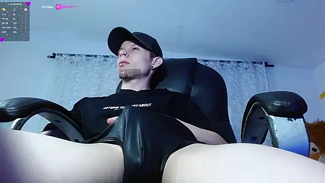 Snapshot of Matthew_Boy_ chatting on 22, 12, 2024 Matthew Boy online show from 22, 12, 2024