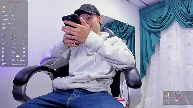 Snapshot of Matthew_Boy_ chatting on 17, 1, 2025 Matthew Boy online show from 17, 1, 2025