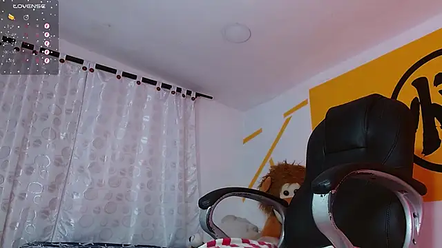 Snapshot of Matthew_Boy_ chatting on 5, 2, 2025 Matthew Boy online show from 5, 2, 2025