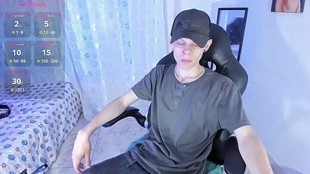 Snapshot of Matthew_Boy_ chatting on 3, 3, 2025 Matthew Boy online show from 3, 3, 2025