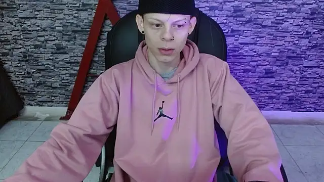 Snapshot of Matthew_Boy_ chatting on 9, 3, 2025 Matthew Boy online show from 9, 3, 2025