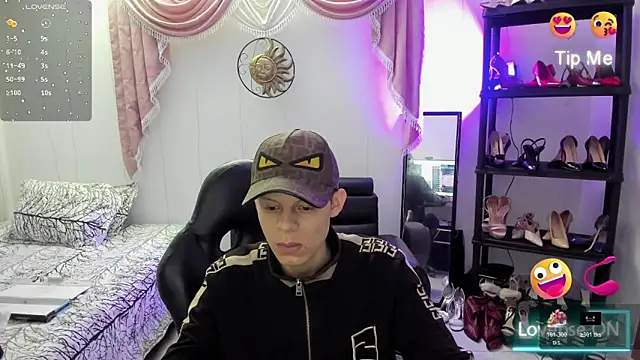 Snapshot of Matthew_Boy_ chatting on 19, 11, 2025 Matthew Boy online show from 19, 11, 2025