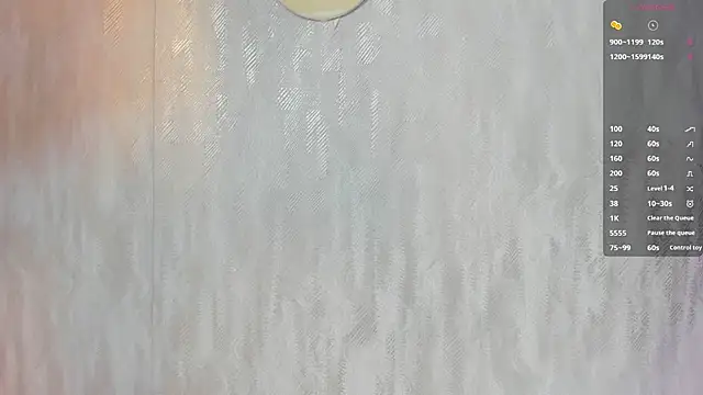 MelanieRioss online show from 7, 11, 2025