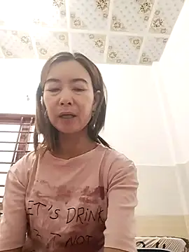 Sexy-ladyboobs20 online show from 31, 10, 2025