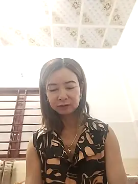 Sexy-ladyboobs20 online show from 6, 11, 2025