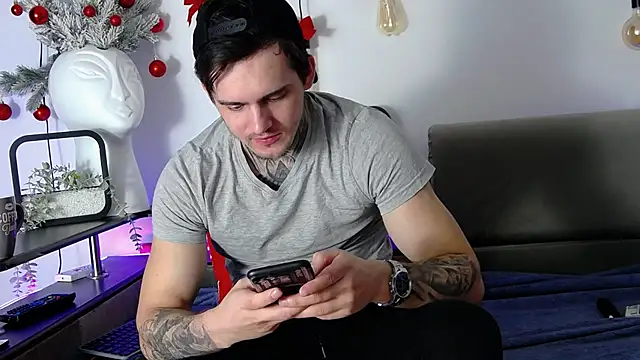 CarterCole online show from 5, 1, 2025