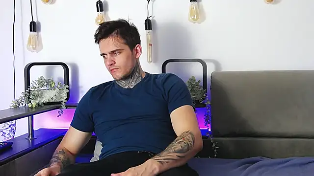 CarterCole online show from 31, 1, 2025