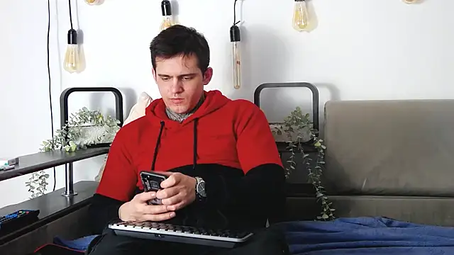 CarterCole online show from 2, 2, 2025