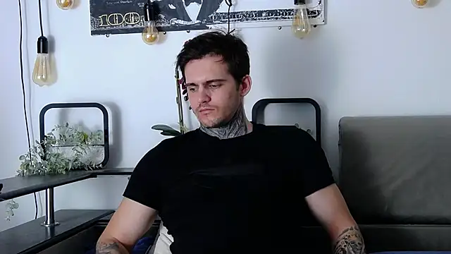 CarterCole online show from 1, 3, 2025