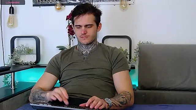 CarterCole online show from 8, 3, 2025