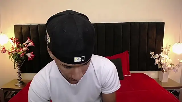 soft attraction online show from 4, 3, 2026