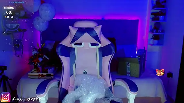 Kylie brokee online show from 21, 12, 2024