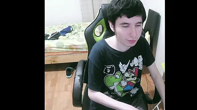 Twink martinboy online show from 28, 1, 2025