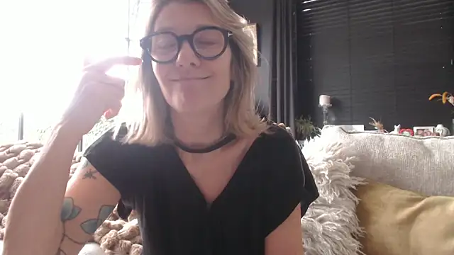 godinflower online show from 11, 2, 2026