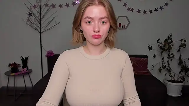 Snapshot of AidaPerry chatting on 22, 12, 2024 AidaPerry online show from 22, 12, 2024