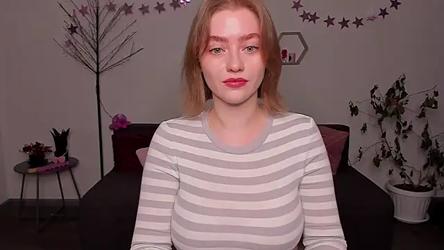 Snapshot of AidaPerry chatting on 27, 12, 2024 AidaPerry online show from 27, 12, 2024