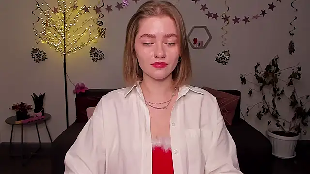 Snapshot of AidaPerry chatting on 30, 12, 2024 AidaPerry online show from 30, 12, 2024