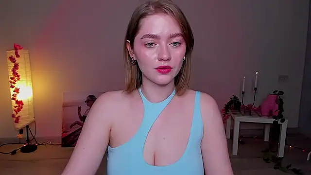 Snapshot of AidaPerry chatting on 2, 2, 2025 AidaPerry online show from 2, 2, 2025