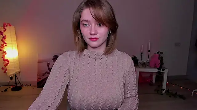 Snapshot of AidaPerry chatting on 6, 2, 2025 AidaPerry online show from 6, 2, 2025