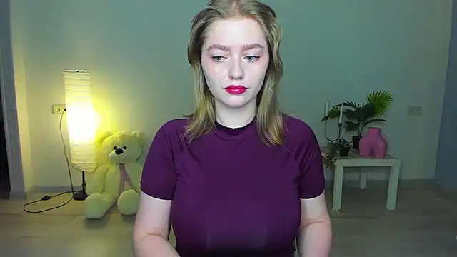 Snapshot of AidaPerry chatting on 24, 9, 2025 AidaPerry online show from 24, 9, 2025