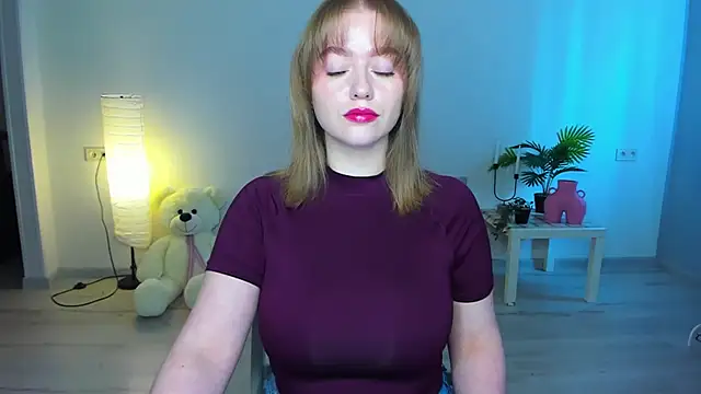 Snapshot of AidaPerry chatting on 27, 9, 2025 AidaPerry online show from 27, 9, 2025