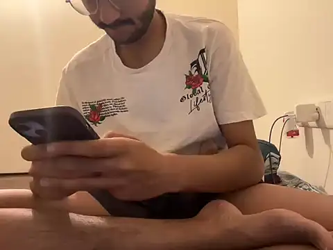 Snapshot of Bangloreboy160 chatting on 9, 9, 2025 Bangloreboy160 online show from 9, 9, 2025