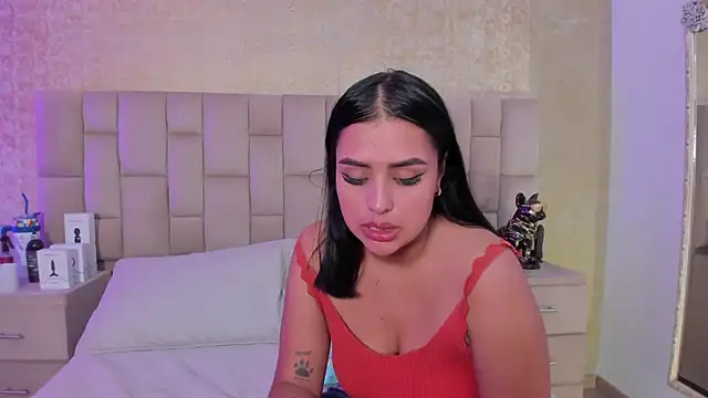 EmmaTorres  online show from 16, 12, 2024