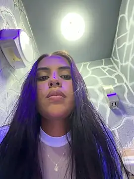 EmmaTorres  online show from 3, 2, 2026