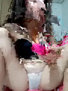 Snapshot of HimiJim chatting on 12, 11, 2025 HimiJim online show from 12, 11, 2025