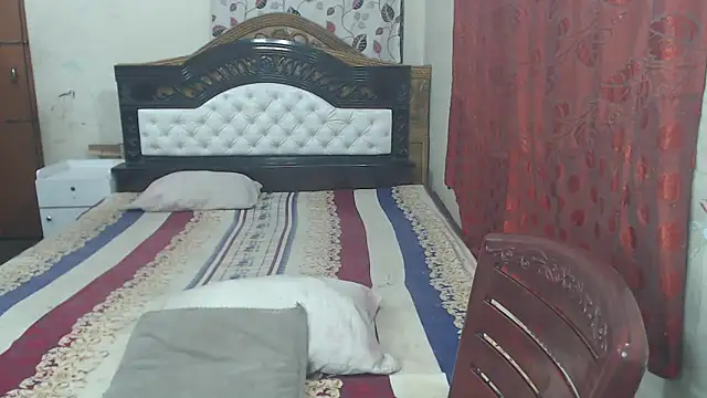 Snapshot of mariyaqueen chatting on 2, 11, 2025 mariyaqueen online show from 2, 11, 2025