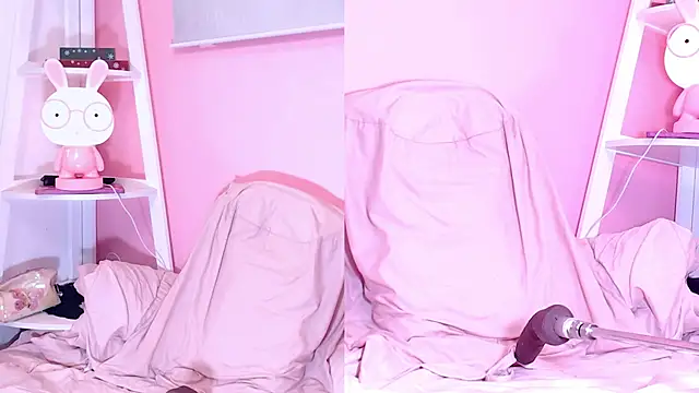 Snapshot of lovely__loreen chatting on 11, 11, 2025 lovely loreen online show from 11, 11, 2025