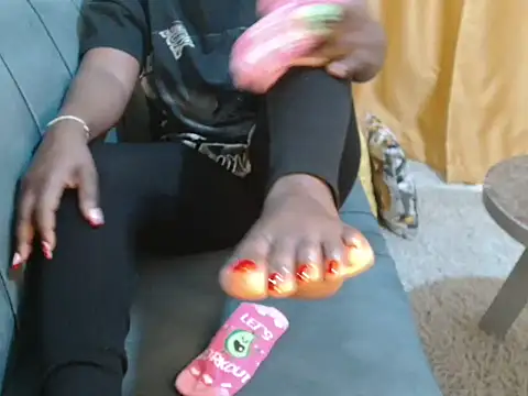 leslysexygirl online show from 15, 12, 2025