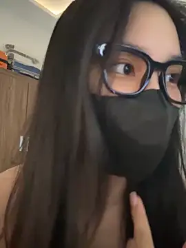 Snapshot of Lilisa_miu chatting on 11, 10, 2025 Lilisa miu online show from 11, 10, 2025